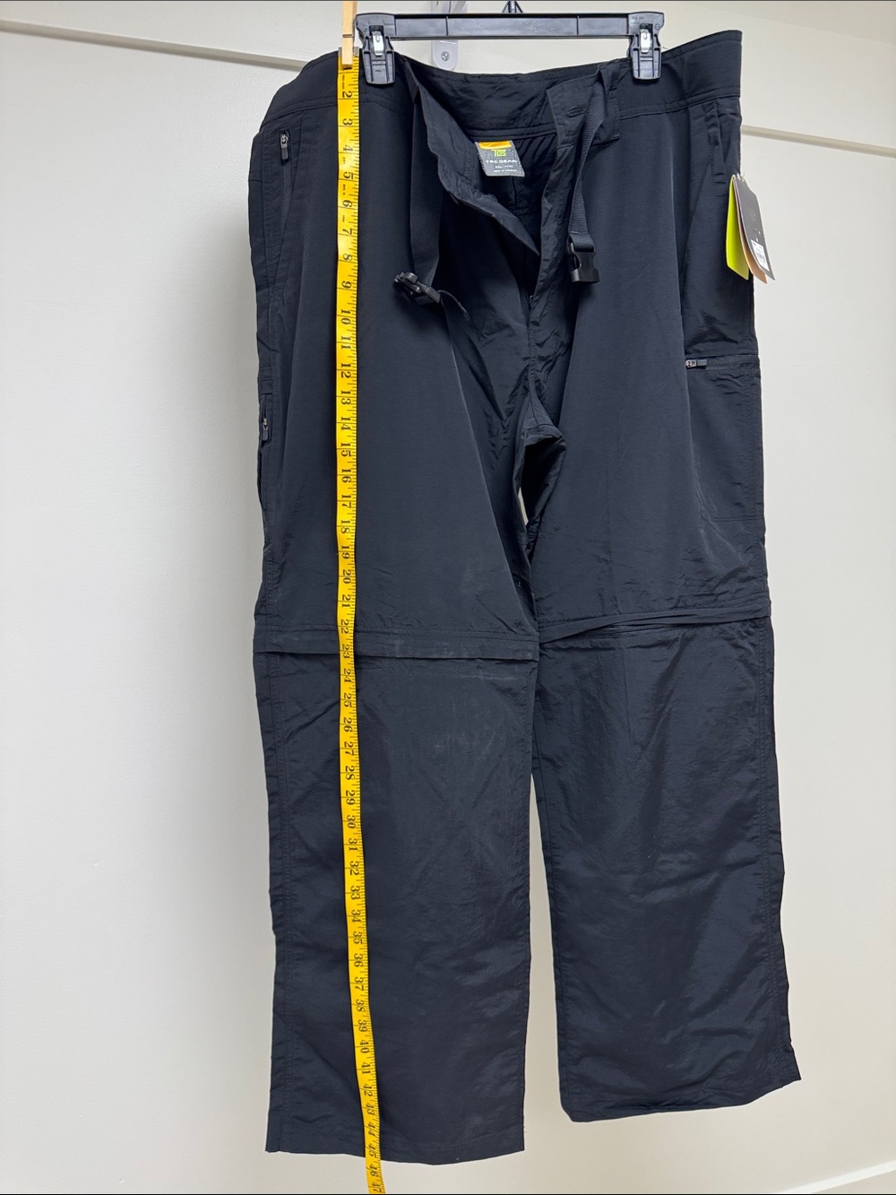 NWT XXL Tek Gear Black Men's Convertible Cargo Pants with Quick-Adjust Belt - Picture 9 of 16